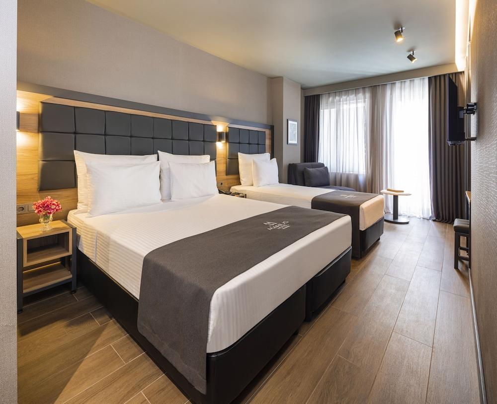 Marius Hotel Room Type - Family Quadruple Room Marius Hotel Room Type - Family Quadruple Room