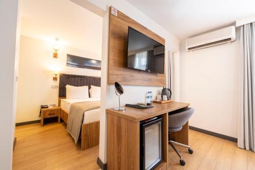 Business Life Hotel & SPA Bakırköy - Tap to explore photos