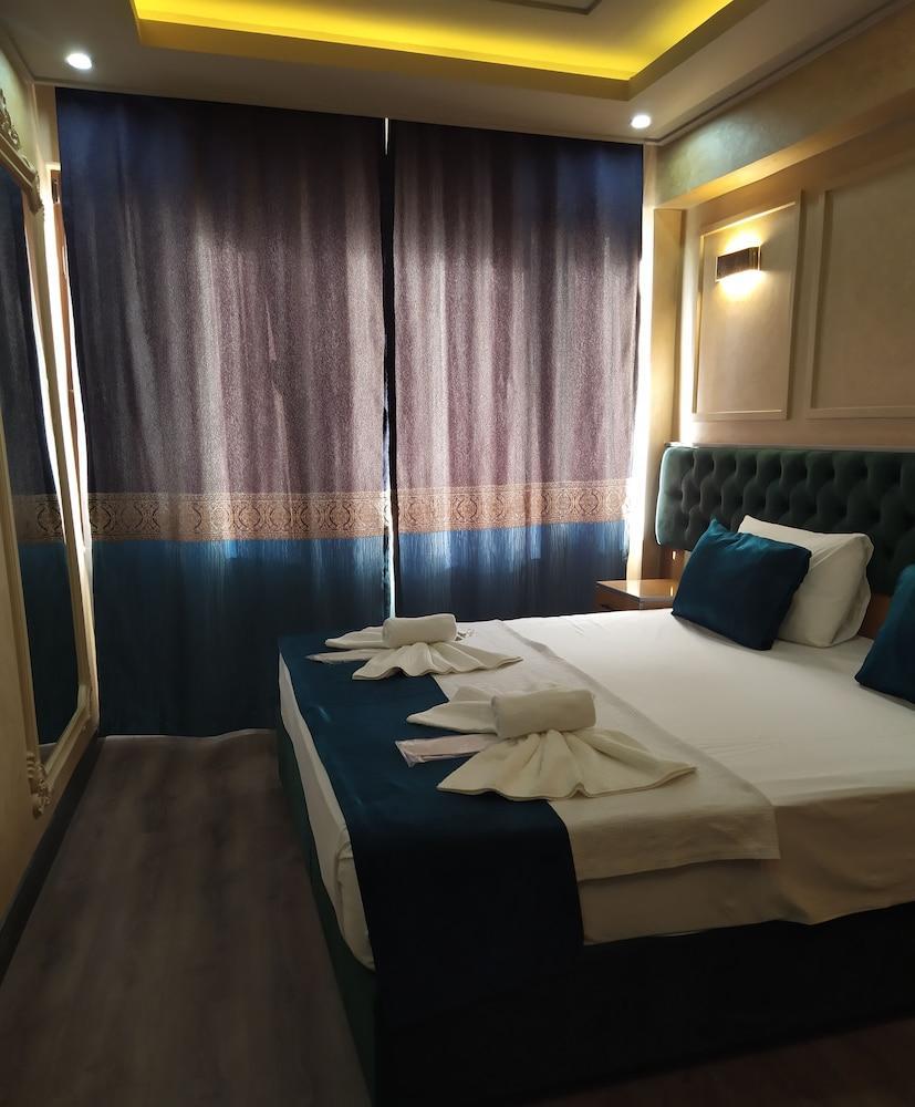 The Moss Hotel Room Type - Standard Double Room