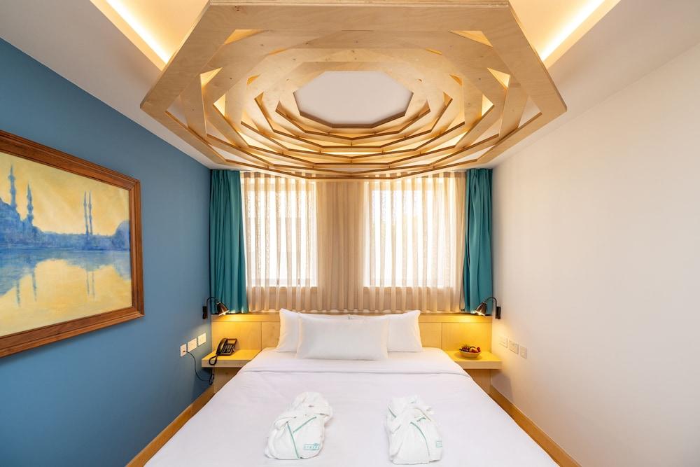 Limehouse Library Hotel Room Type - Deluxe Double Room