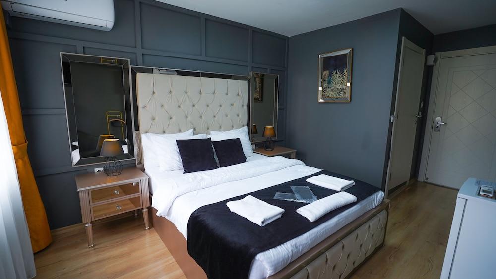 Lukka Suit Room Type - City Double Room
