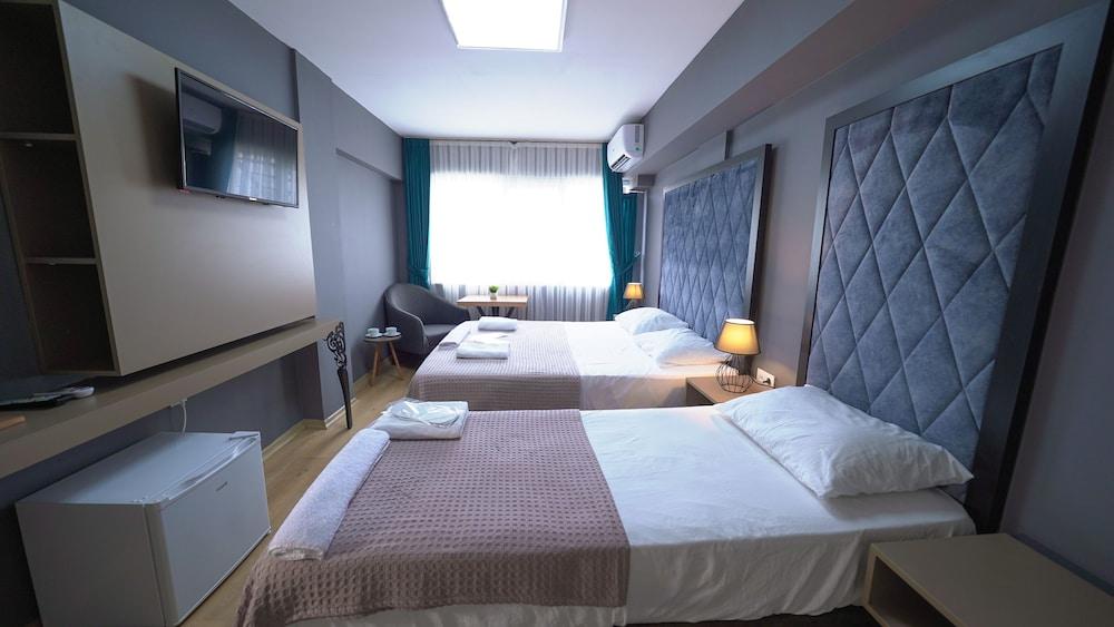 Lukka Suit Room Type - Comfort Triple Room