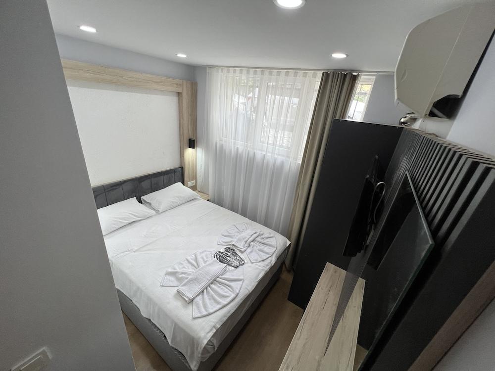 Hotel Arinna Room Type - Economy Double Room