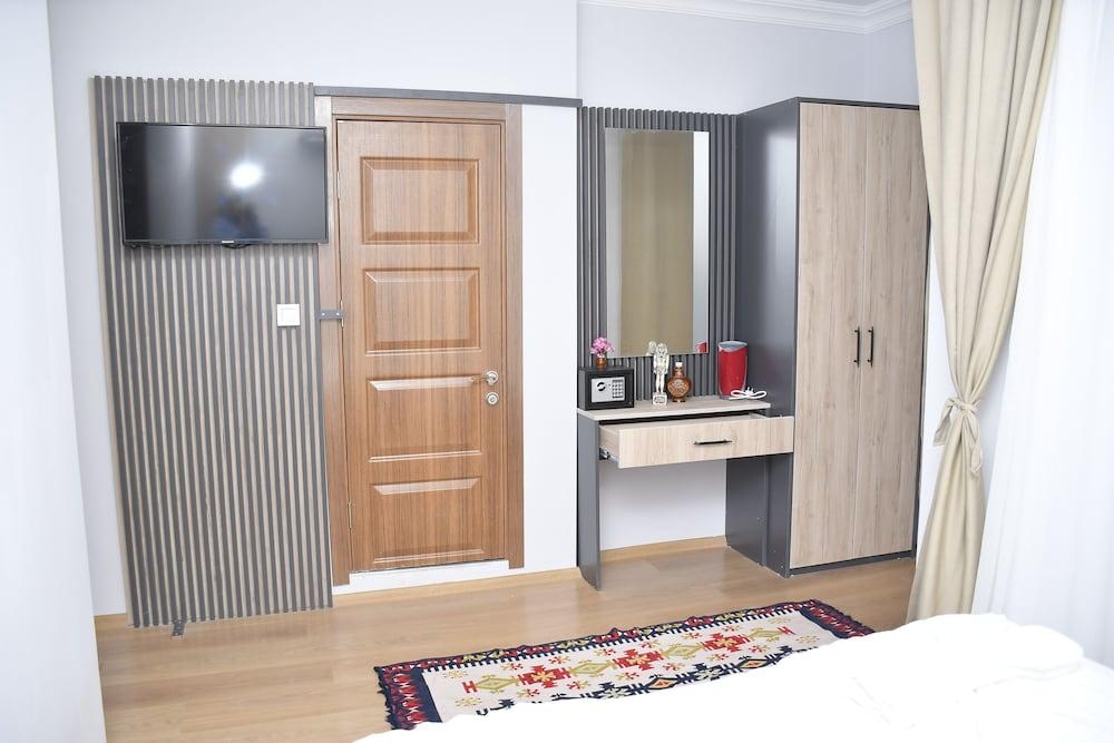 Hotel Arinna Room Type - Standard Double Room