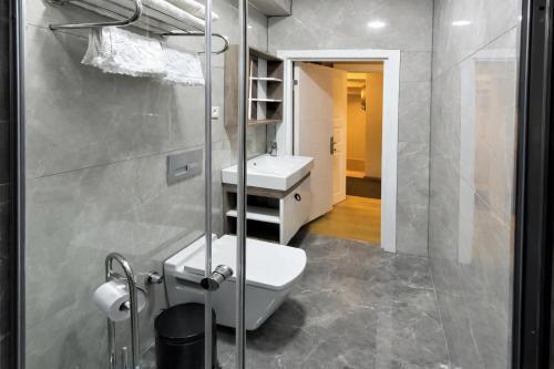 valide-maide hotel Room Type - Comfort Triple Room with Shower