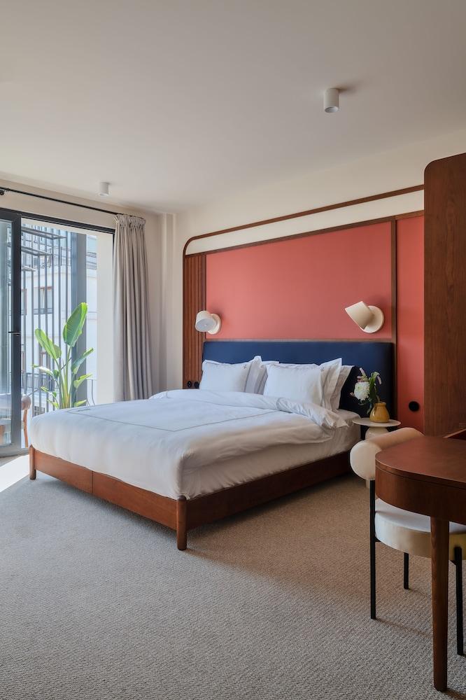 GentleTom Room Type - Sent Antuan Room with Sea View