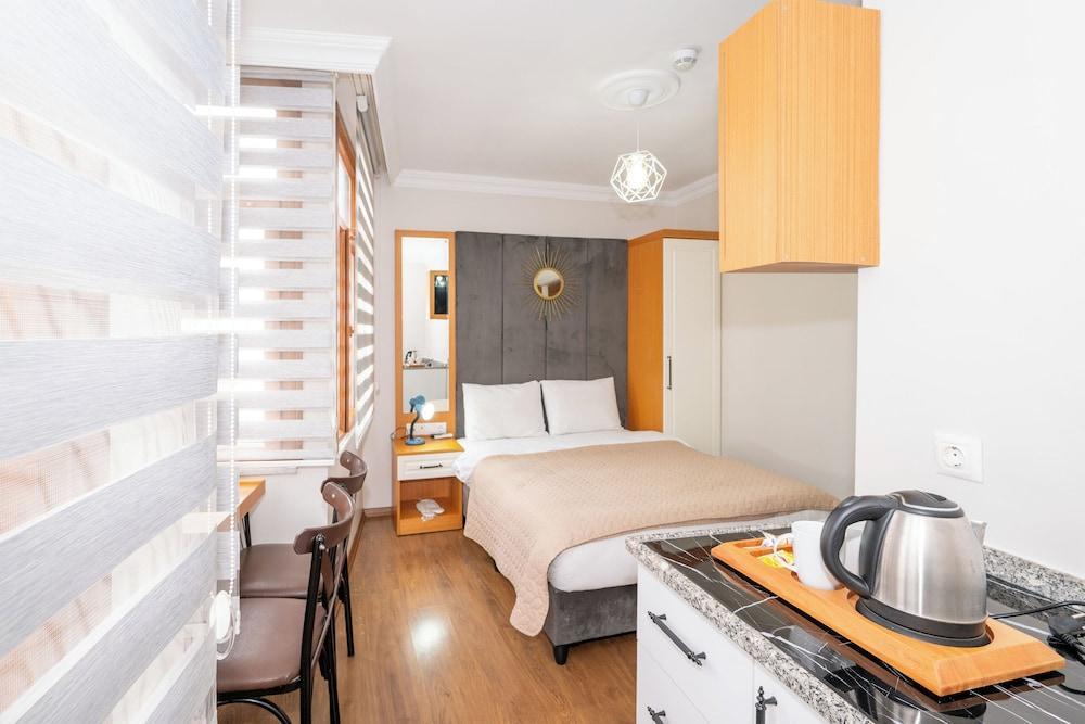 Aras Life Hotel Room Type - Deluxe Room