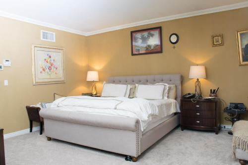 TOWNHOUSE 222