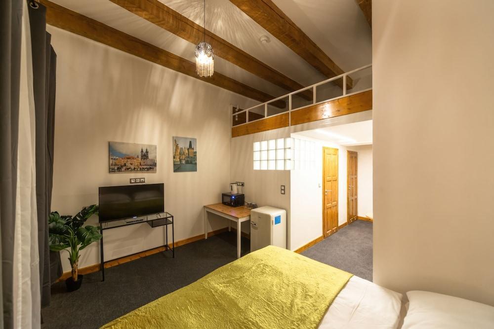 S42 Hotel Prague Room Type - Superior Quadruple Room