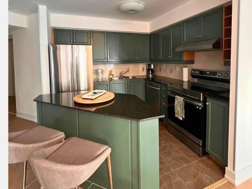 Apartment/2Bedrooms/2 Full Bathrooms/Free parking - Tap to explore photos