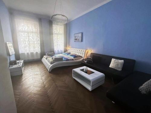 Apartman Exclusive Prague Whirlpool - Tap to explore photos