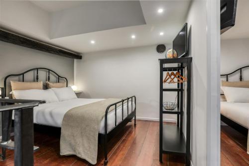 ATRHOME - Canova Urban Space