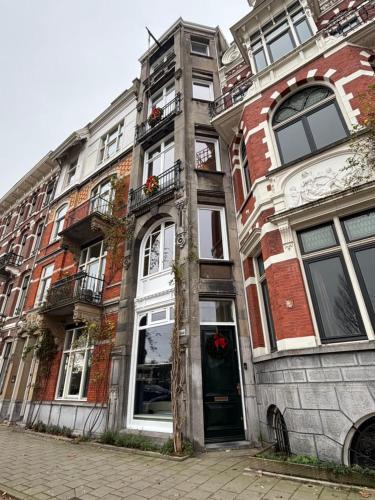 Lovely small apartment in 'De Pijp'