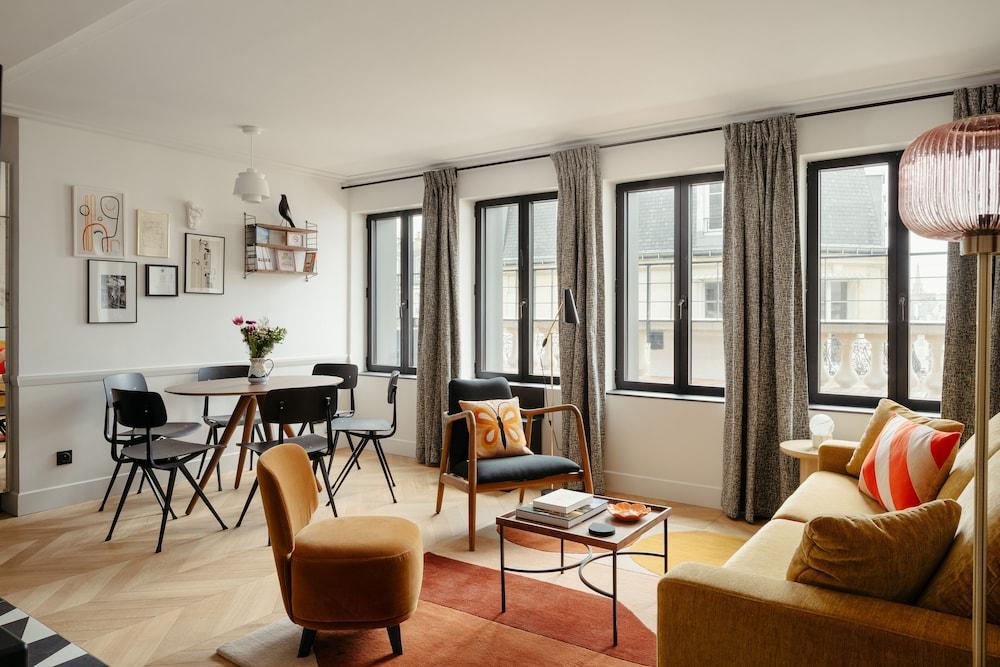My Maison In Paris - Invalides Room Type - 2-BR Deluxe Apartment Balcony Eiffel Tower view