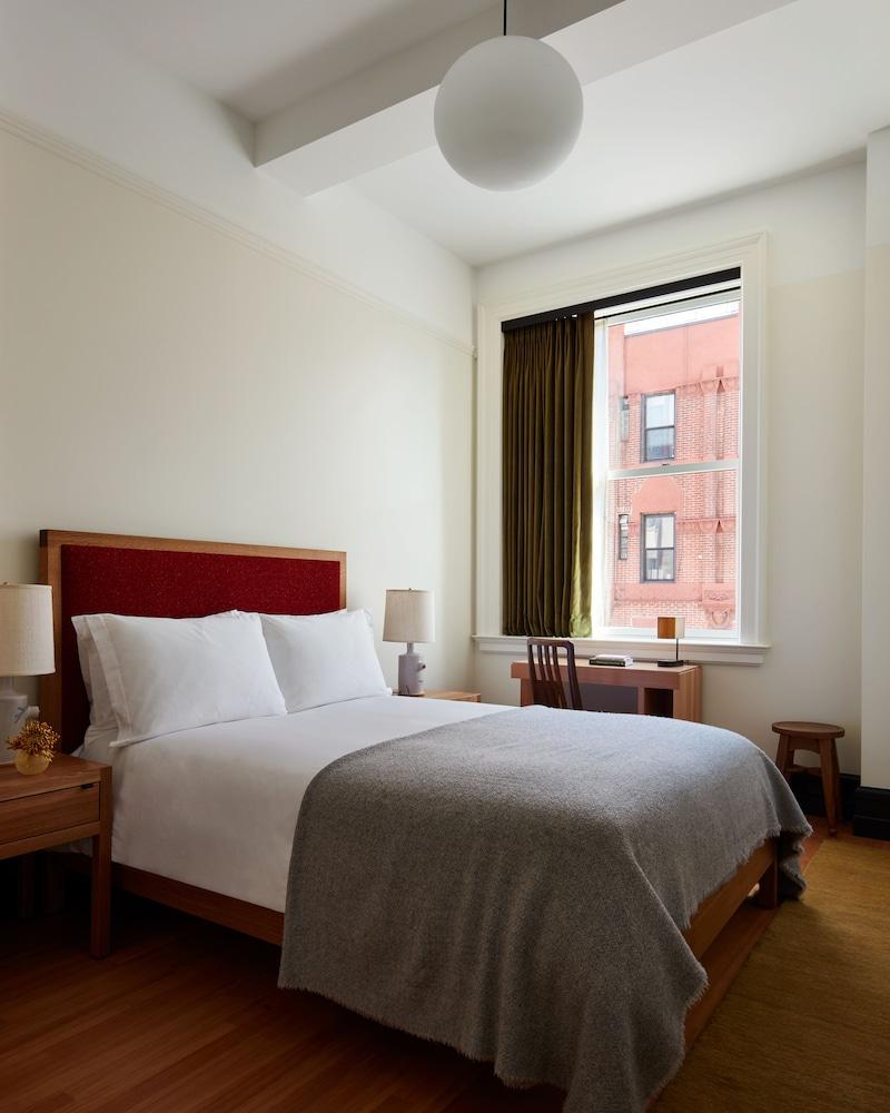 Nine Orchard Room Type - Accessible Studio Queen