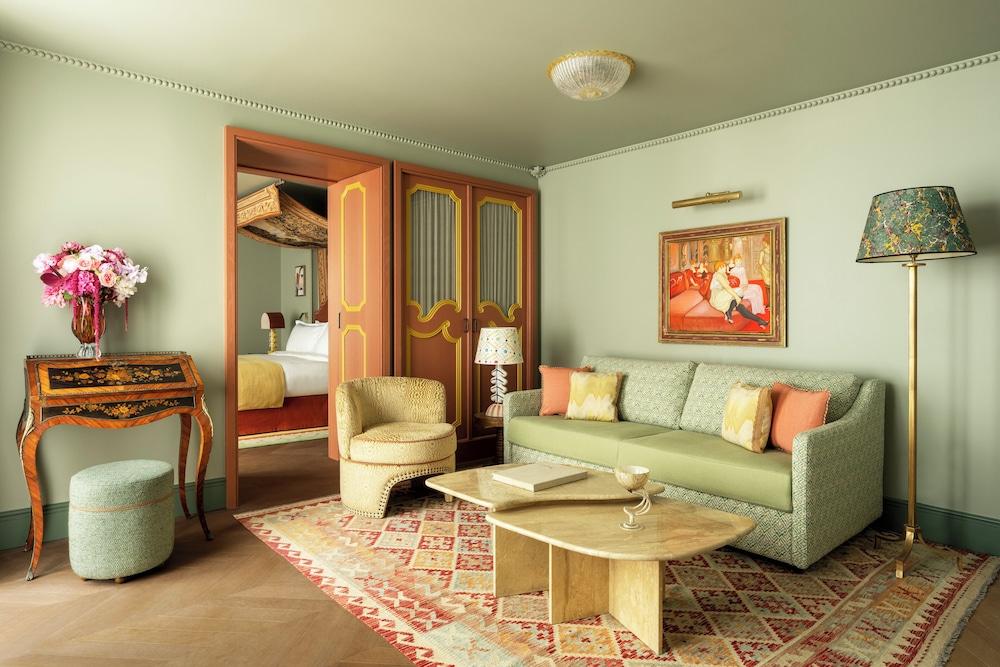 Hotel Le Grand Mazarin Room Type - Mazarin Suite Hotel Le Grand Mazarin Room Type - Mazarin Suite
