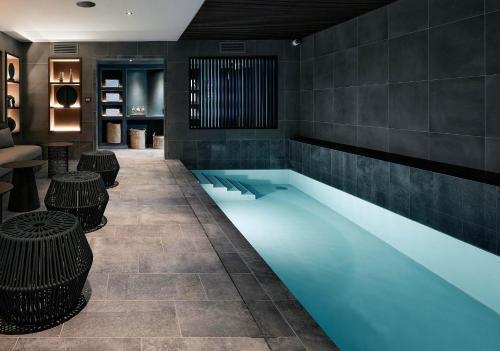 Le Bellune Paris Hotel & Spa - Tap to explore photos