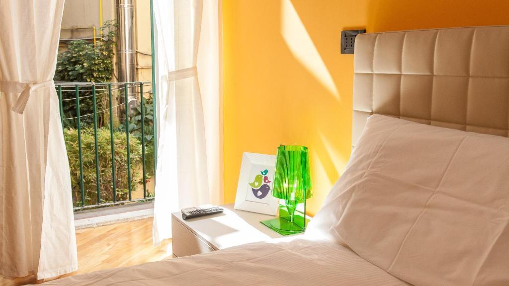 Trevi Colour- Rental in Rome - Tap to explore photos