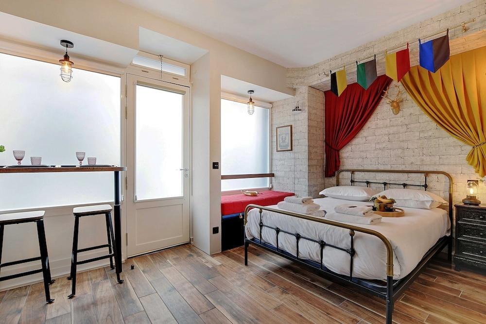 The Wizard's Studio! Room Type - Apartment