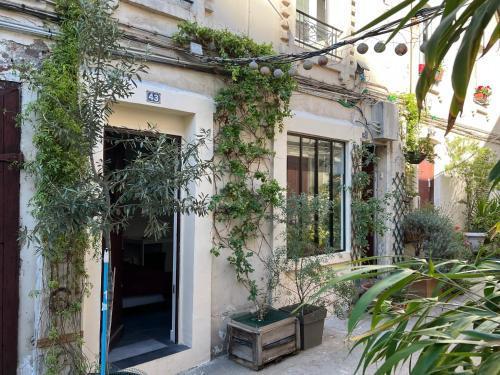 Cité Pilleux - Cozy Apartment in a private lane - Tap to explore photos