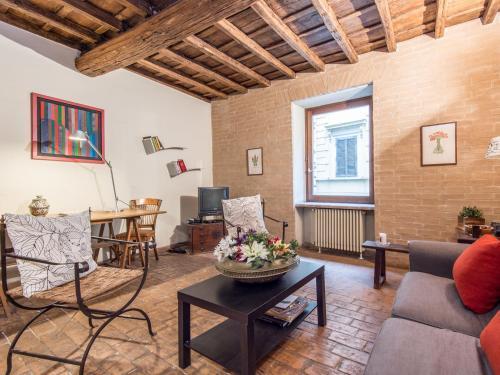 Enchanting Two Bedroom Navona - Tap to explore photos