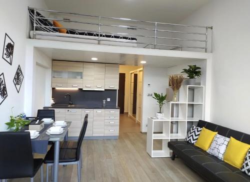 VIT Apartment - Free Parking - O2 Arena - Tap to explore photos
