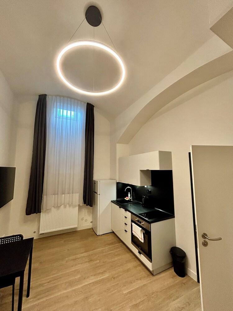 Figaro Suites Room Type - Economy Room