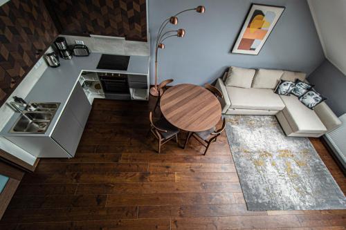 Quite Loft with Balcony and 3 Air Conditioners - Tap to explore photos