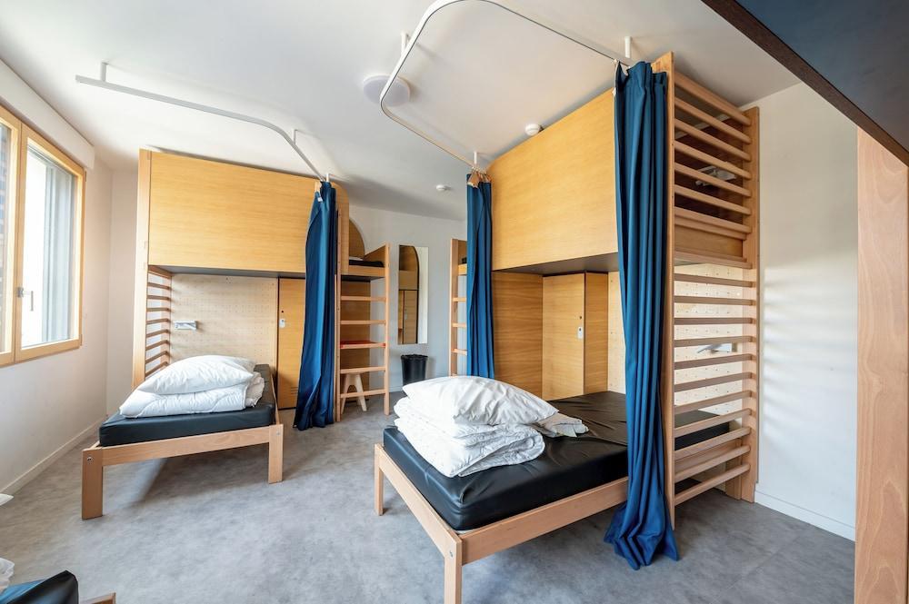 UCPA SPORT STATION HOSTEL PARIS Room Type - A BED IN A ROOM FOR 6 PEOPLE