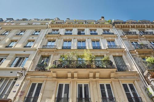 Résidence Beaubourg Le Marais by Studio prestige