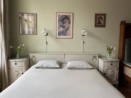 OLD TOWN PRAGUE - LindasFlat Apartment - - Tap to explore photos