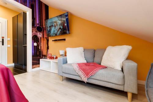 Revelton Studios Prague - Tap to explore photos