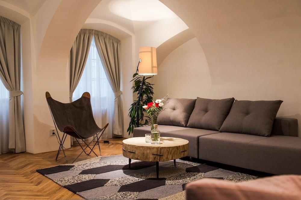 Lazenska N4 Room Type - Deluxe Apartment
