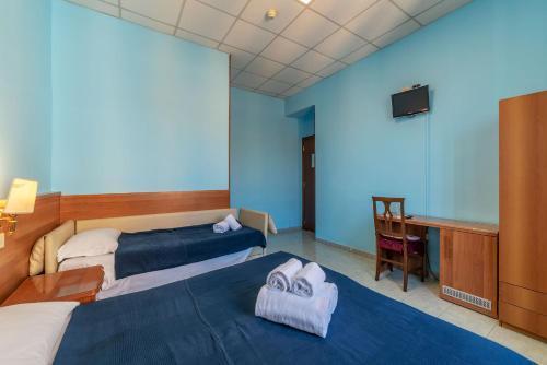 Hotel Beauty Palace - Vertex Group Room Type - Triple Room with Private Bathroom