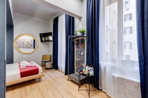 VIVILO COLLECTION - Collina 24 Suites - close to Via Veneto - Tap to explore photos