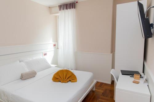 Emma 12 Room Type - Deluxe Room