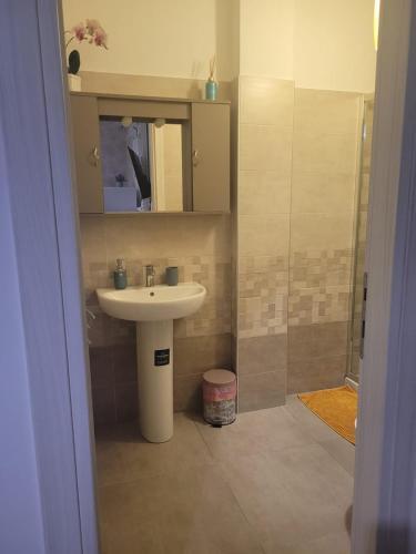 Tiny Green apartament in Rome - Magliana Room Type - Double Room with Patio Tiny Green apartament in Rome - Magliana Room Type - Double Room with Patio