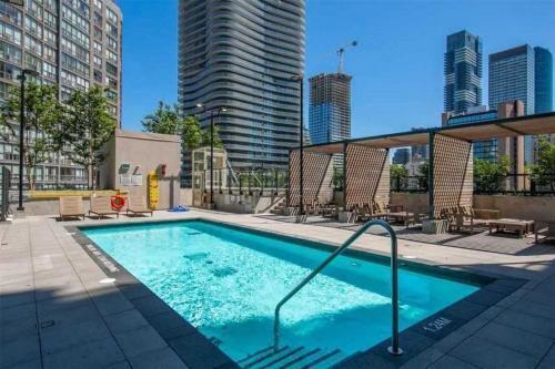 Stylish Downtown Toronto Residential Hotel - Tap to explore photos