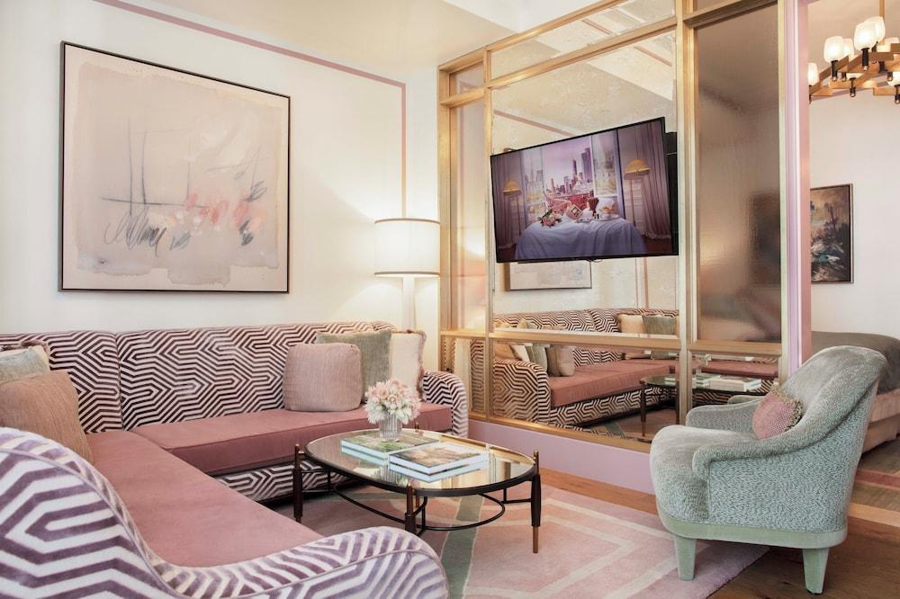 Fouquet's New York Room Type - Prestige Junior Suite