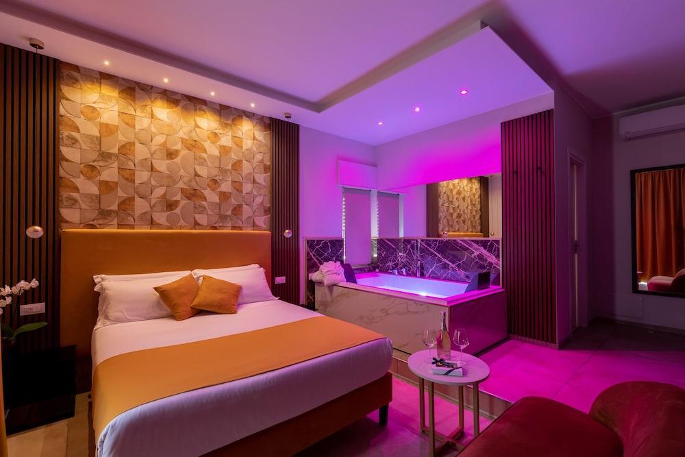 AlbaDea Suite&Jacuzzi Room Type - Luxury Room