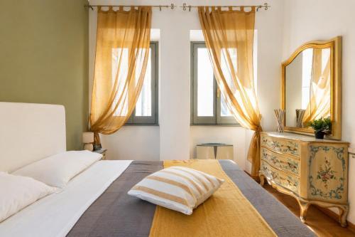 BEST Location by Colosseum & Imperial Forums Room Type - One-Bedroom Apartment