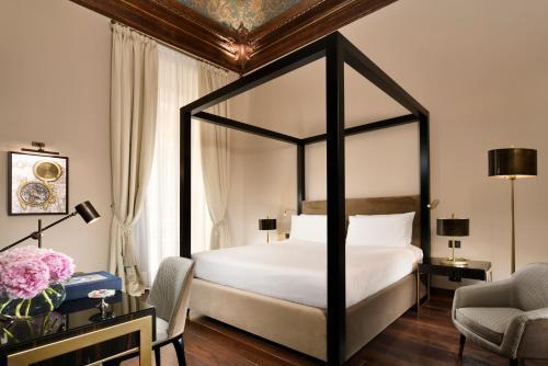 Hotel L'Orologio Roma - WTB Hotels Room Type - Deluxe Queen Room