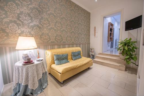 Refuge on Piazza re di Roma -Holiday Home Room Type - One-Bedroom Apartment