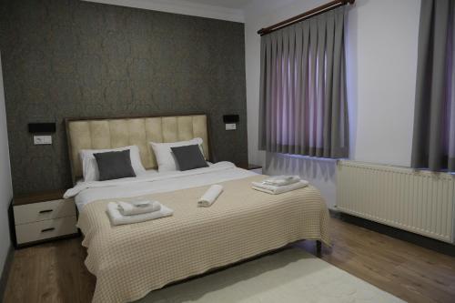 Taksim Neo Pera Suites - Tap to explore photos