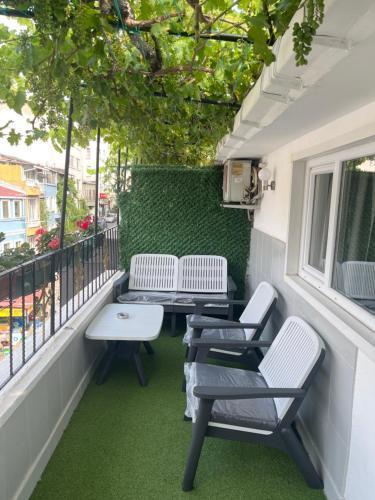 Taksim Neo Pera Suites Room Type - Studio with Balcony Taksim Neo Pera Suites Room Type - Studio with Balcony