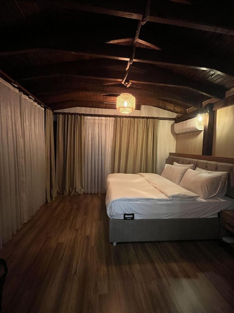 Palmera Art House Room Type - Double Room