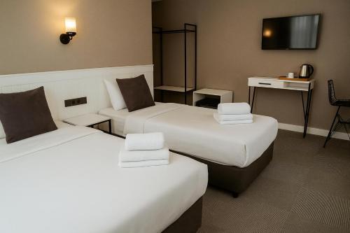 Blue Point Hotel Room Type - Classic Triple Room Blue Point Hotel Room Type - Classic Triple Room