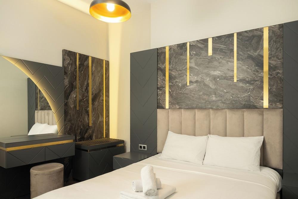 Nm Suites Beyoglu Room Type - Superior Suite, Sea View