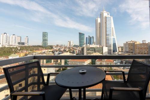 Hotel Boursier 2 & Spa Room Type - Deluxe Double Room with Balcony