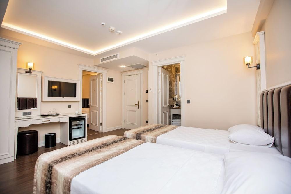 Prag Hotel Room Type - Comfort Quadruple Room